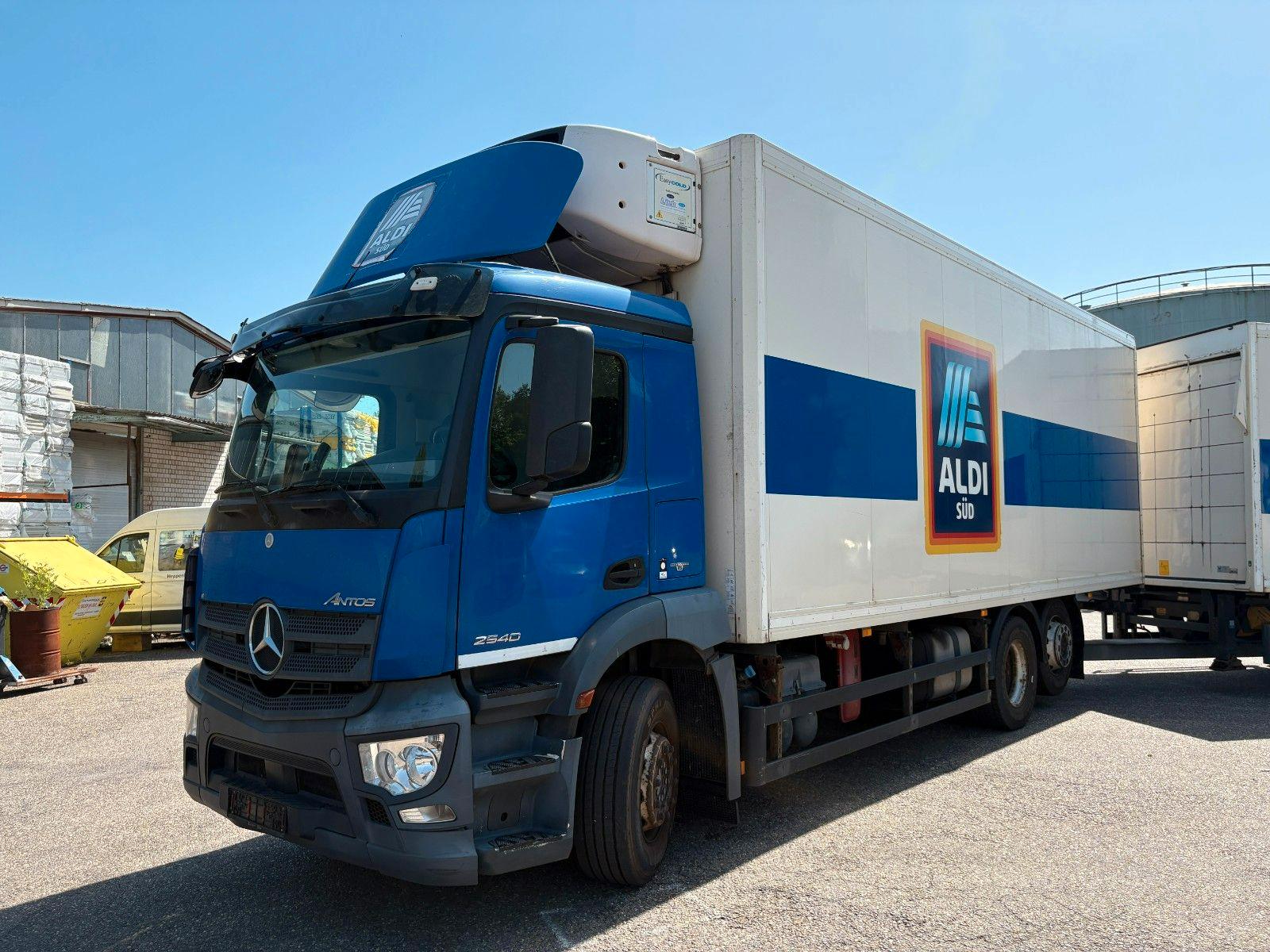 Mercedes-Benz Antos 2640 Kühlfahrzeug/ 2 Kammer