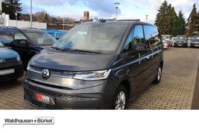 Volkswagen T7 MULTIVAN LIFE 1.5 TSI DSG / HEAD UP / DC / NA