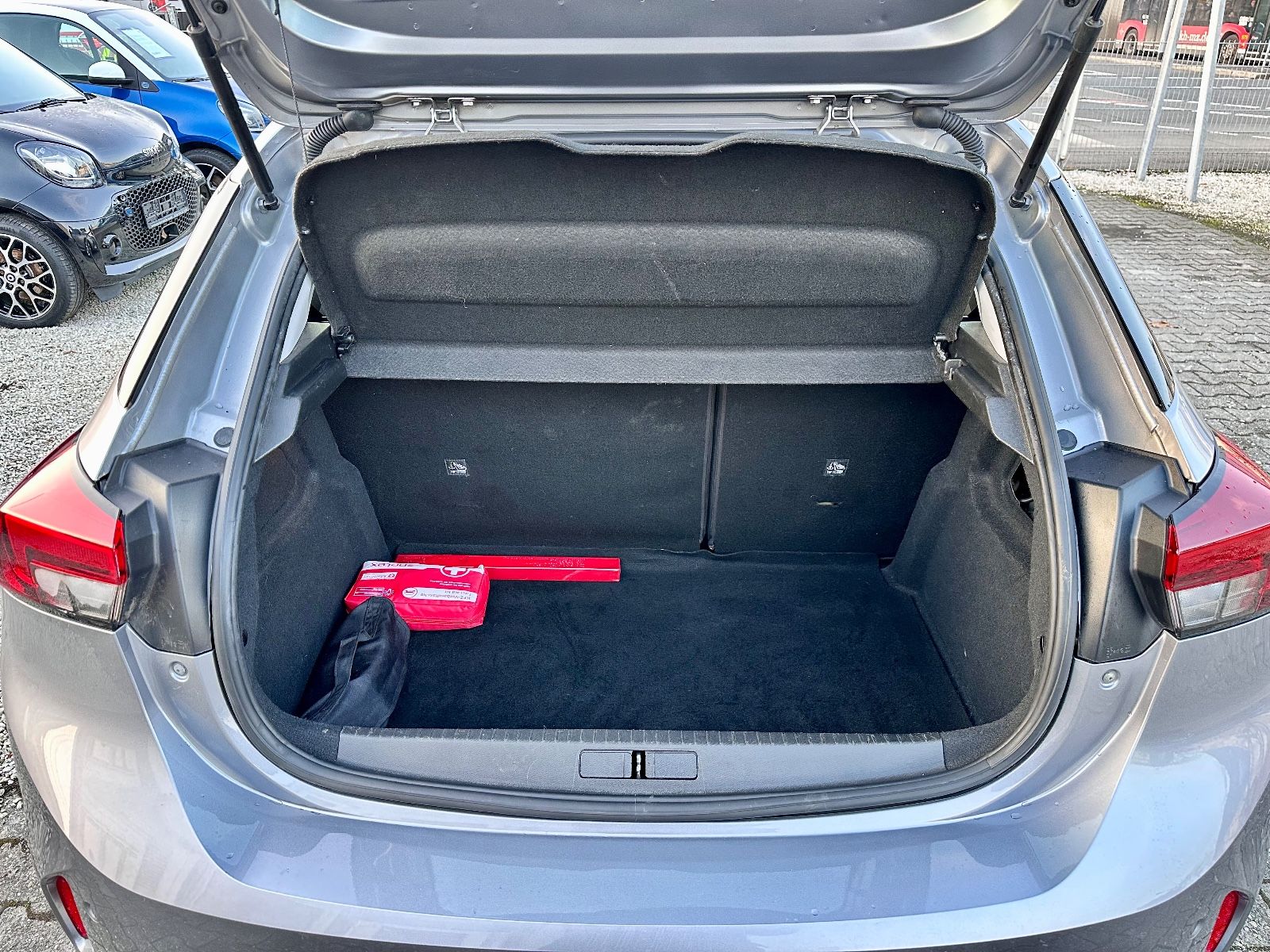 Fahrzeugabbildung Opel CORSA F EDITION*NAVI+PDC+1.HAND*