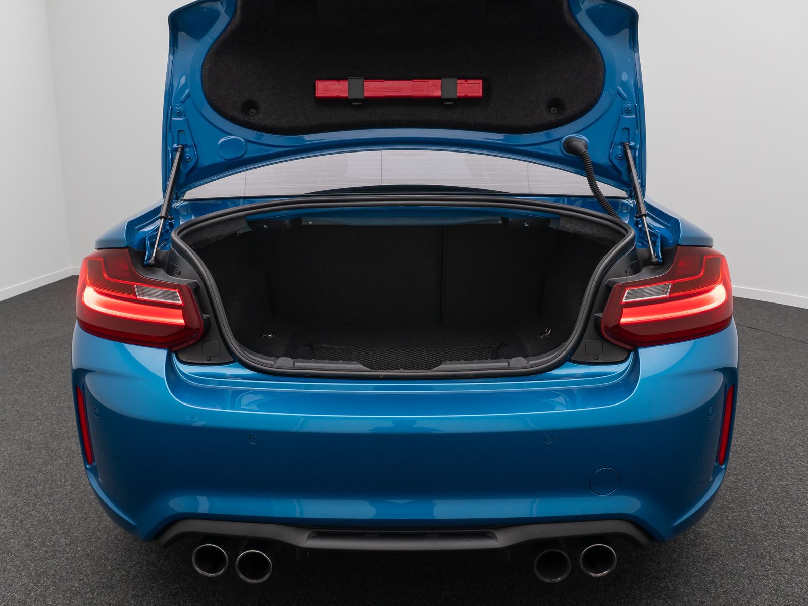 Fahrzeugabbildung BMW M2 Coupé Xenon H/K Alarm DAB NavPro Leder 19Zoll