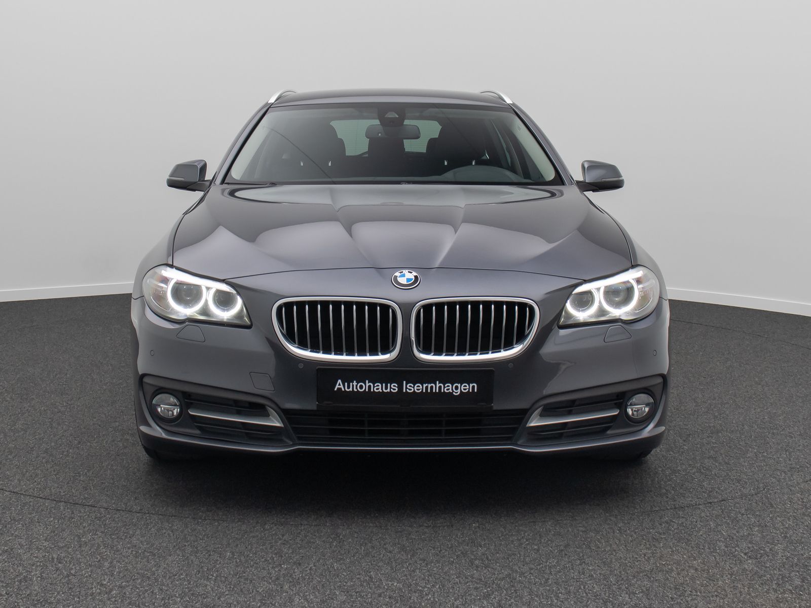 Fahrzeugabbildung BMW 520d  Aut Kamera NaviBusiness HiFi BiXenon Leder