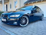 BMW 320i Coupe - BMW 320 aus 2010: Coupé, 320i