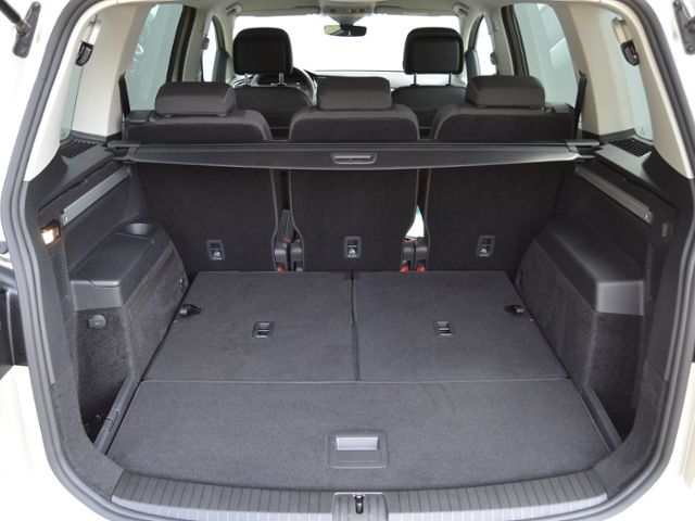 Touran 1.5 TSI Move 7-SITZER/IQ.DRIVE-PAKET/LED/