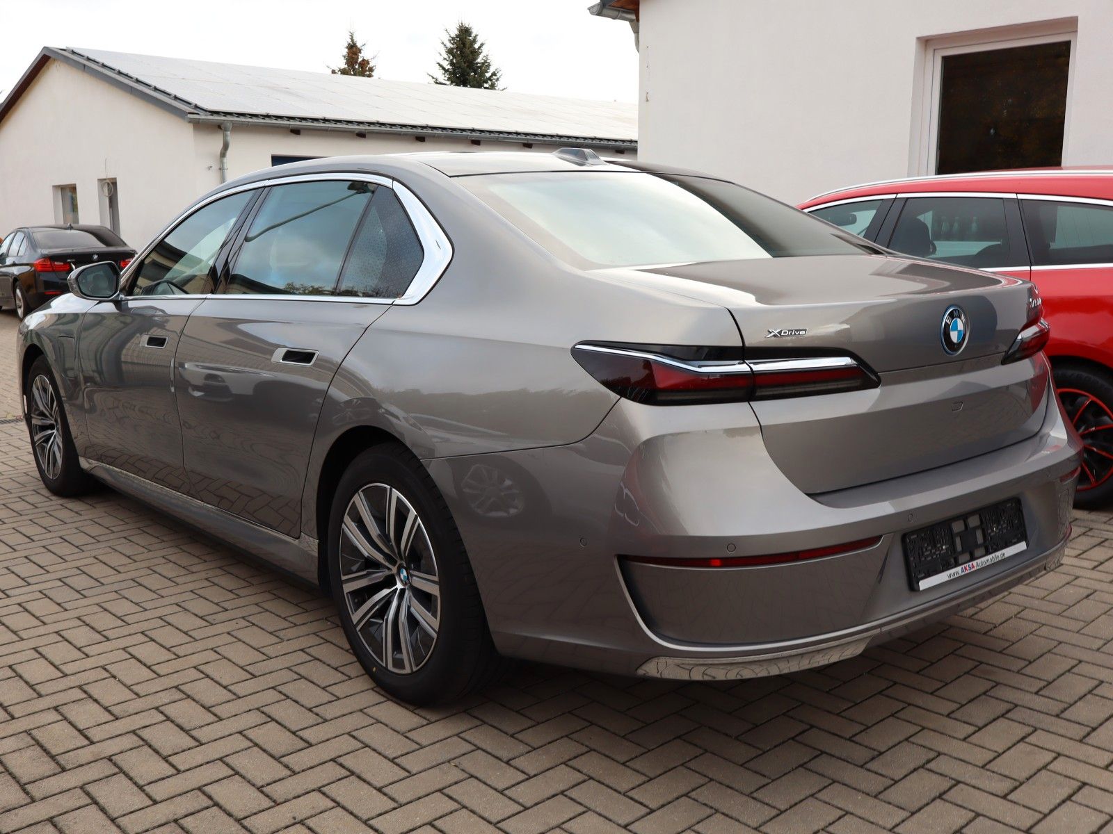 BMW 750 7 750 e xDrive Design Pure Excellence imagem 3