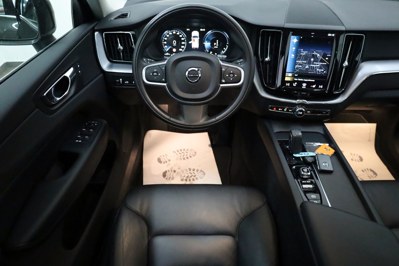 Fahrzeugabbildung Volvo XC60 Inscription T6 Leder,Navi,LED,SH,Kamera,AHK