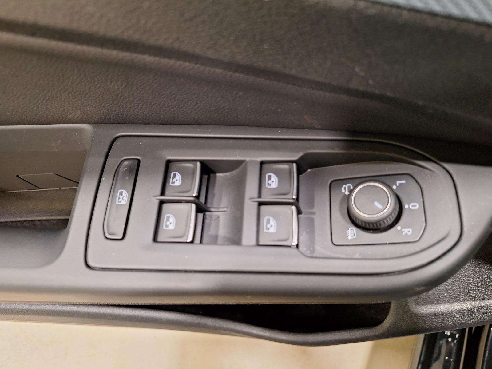 Volkswagen Golf Variant 1.5 TSI FACELIFT Goal ACC Navi SHZ, миниатюра 21
