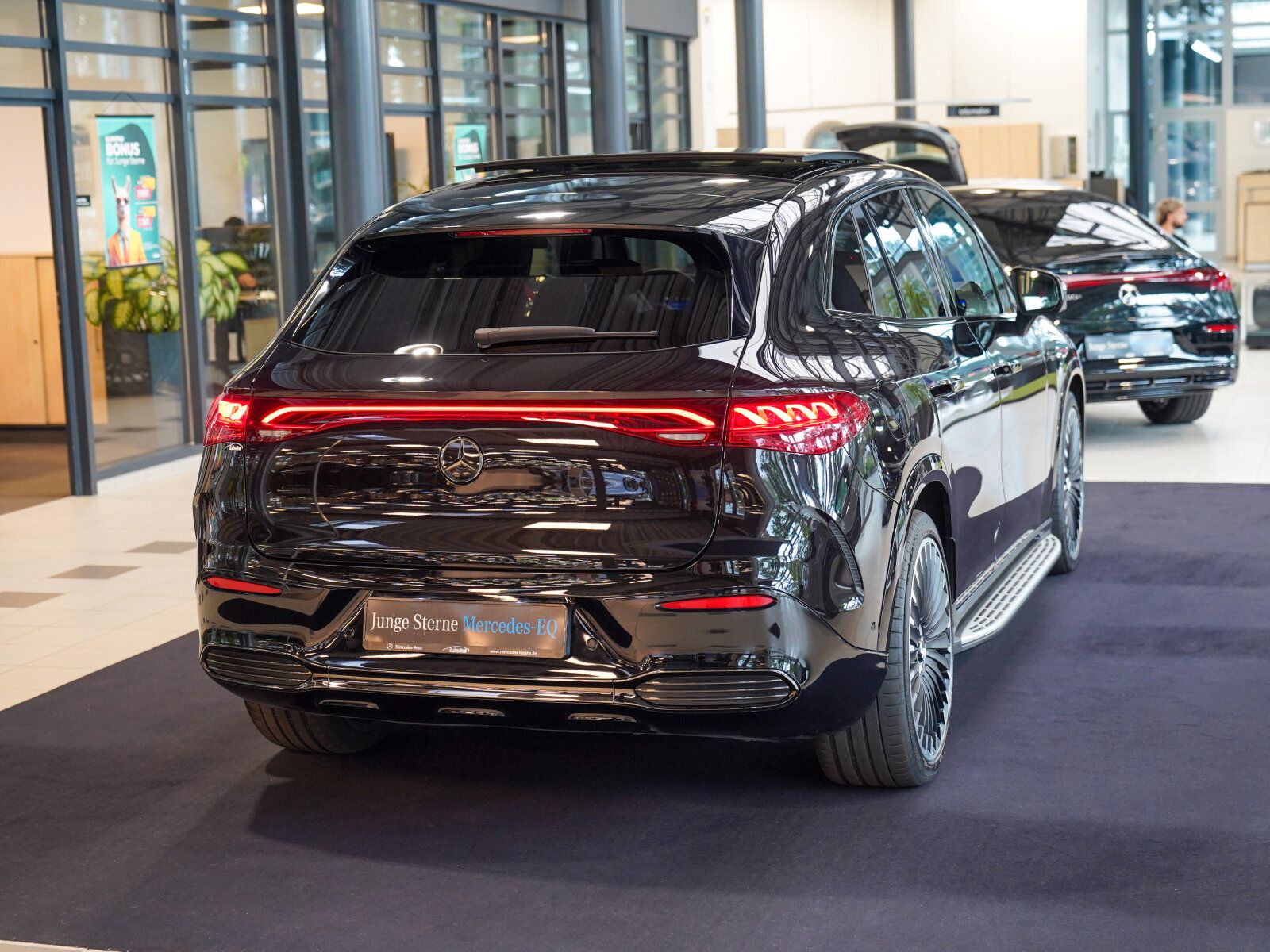 Mercedes-Benz EQE SUV 53 4M Night I II Pano HYPER Burmester foto 3