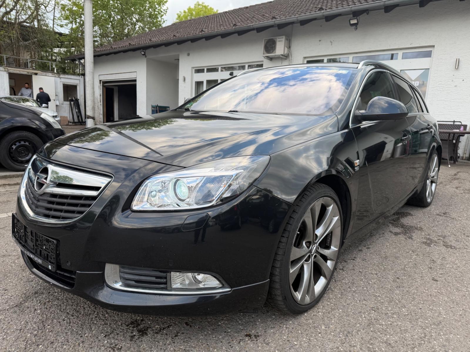 Opel Insignia A Sports Tourer 4x4*OPC-LINE*NAVI*KLIMA
