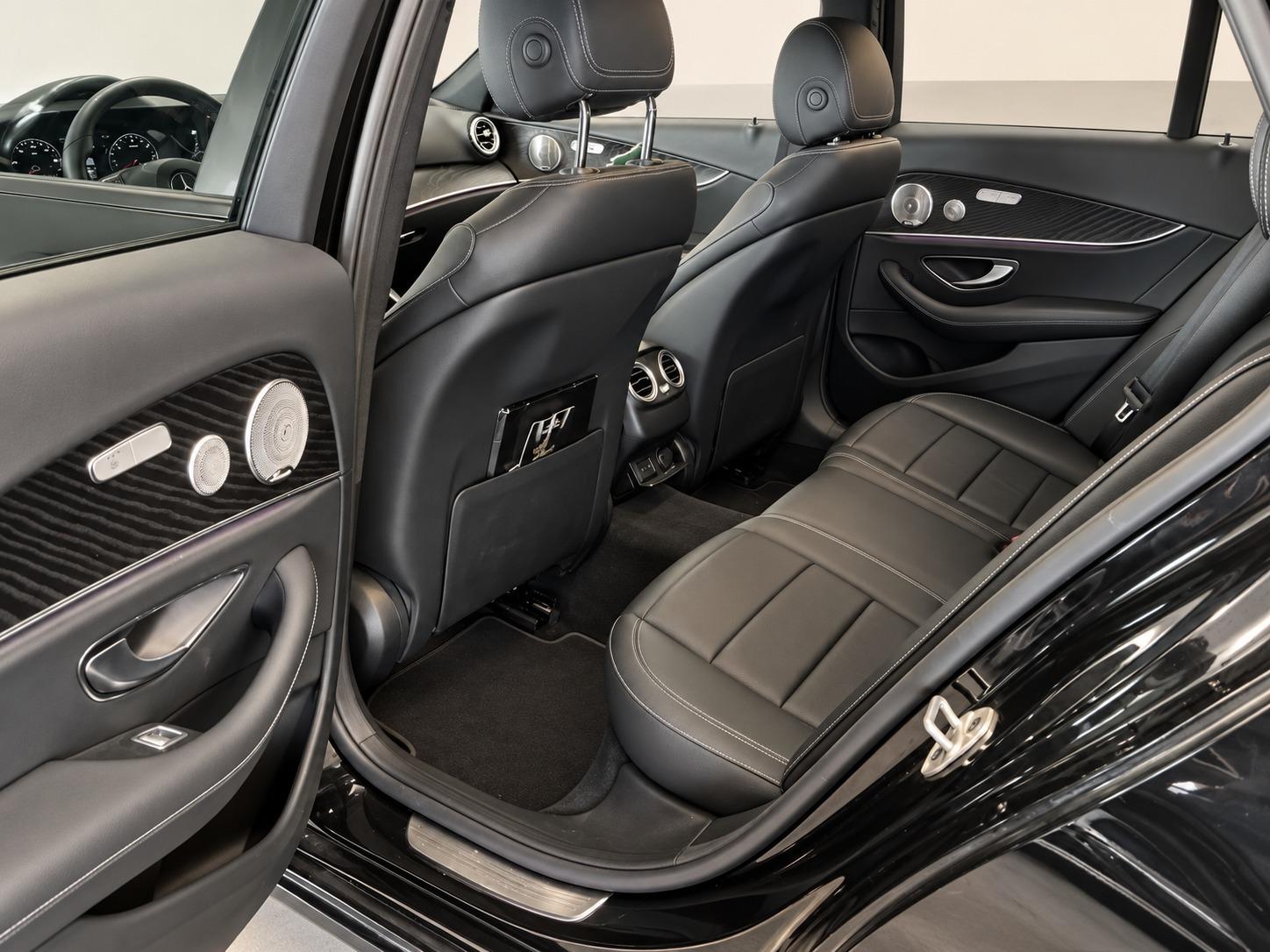 Mercedes-Benz E 400 d 4M PANO AIRMATIC DISTR. AHK NETTO 35800