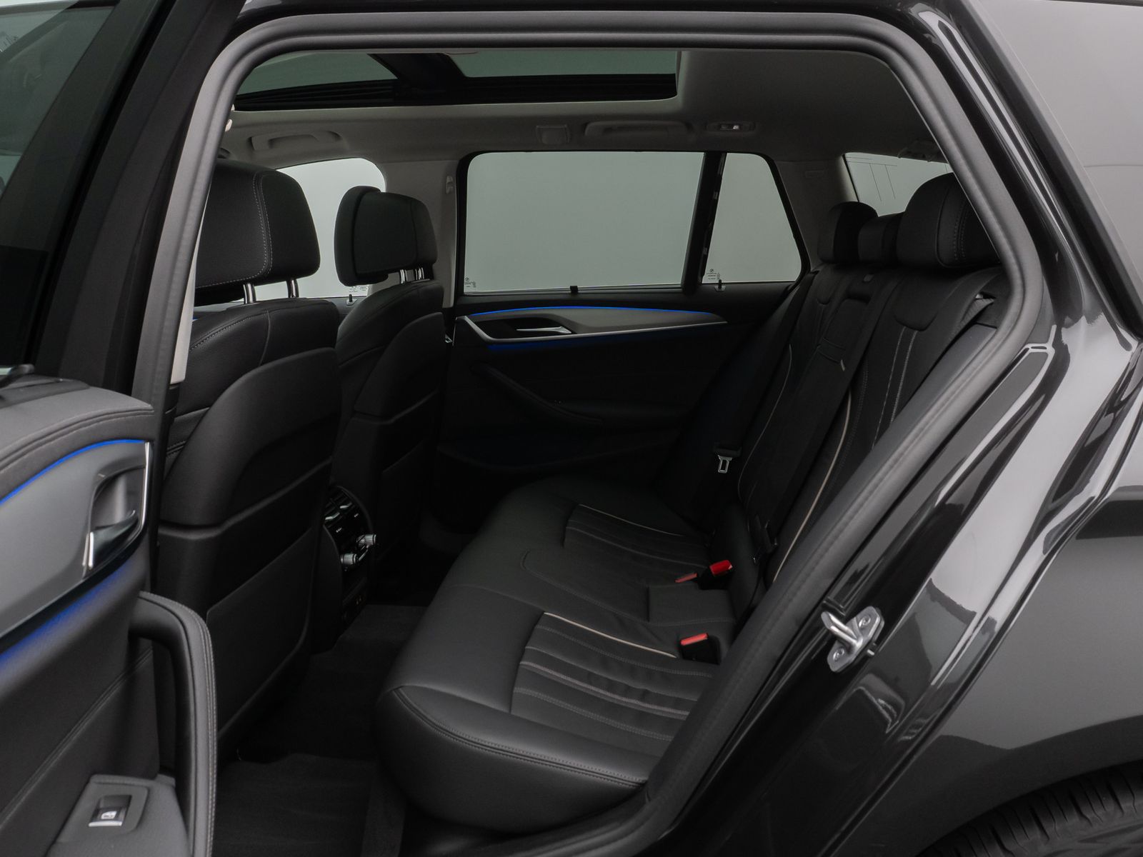 Fahrzeugabbildung BMW 540i xD LuxuryLine Panorama Laser Kamera SoftCL
