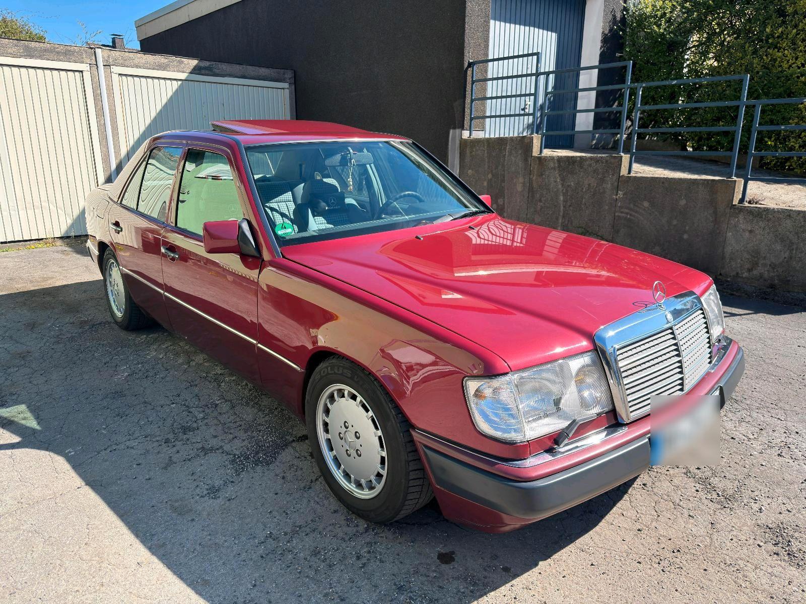 Mercedes-Benz E 200
