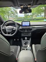 Ford Focus 2,3 EcoBoost ST Styling-Paket Turnier - Ford Focus: St3