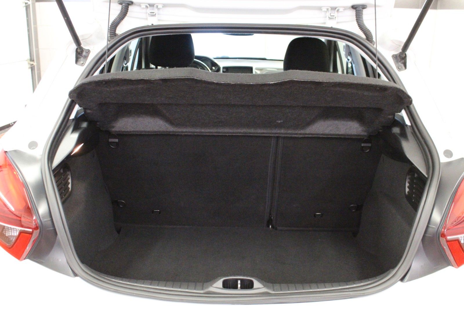 Fahrzeugabbildung Peugeot 208 PureTech 110 Edition Panoramadach*Sitzheizun
