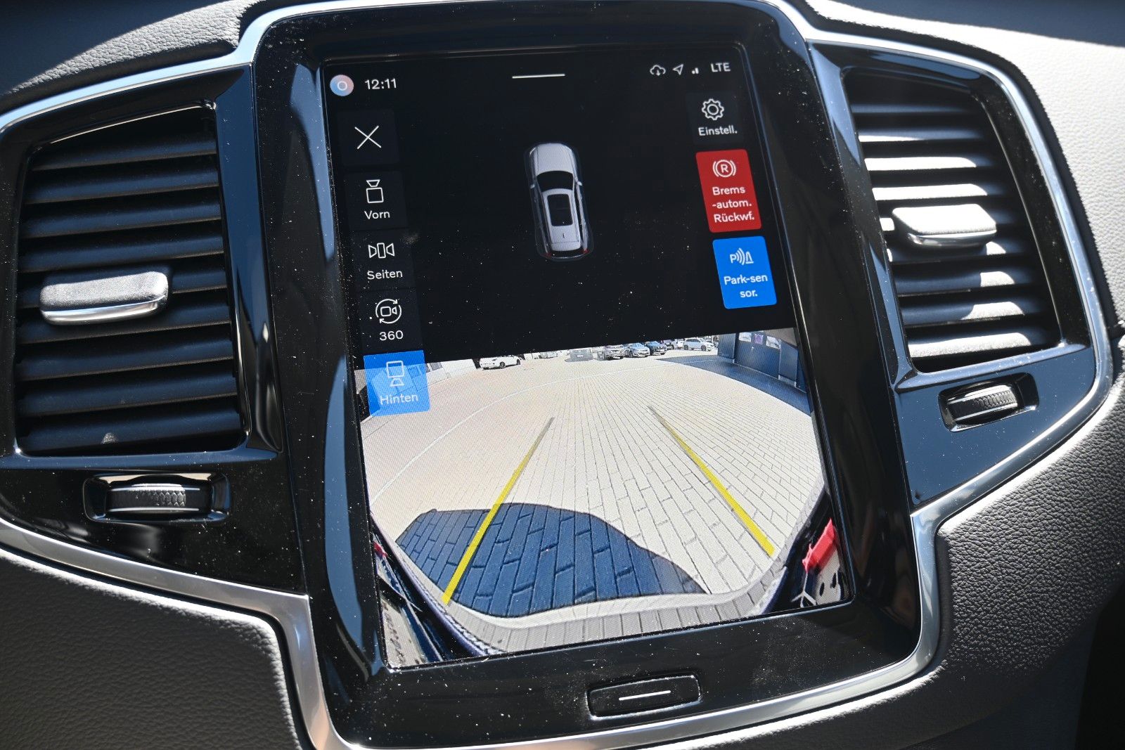 Fahrzeugabbildung Volvo XC90 B5D AWD Plus Bright*LED*PANO*STHZ*360*H&K