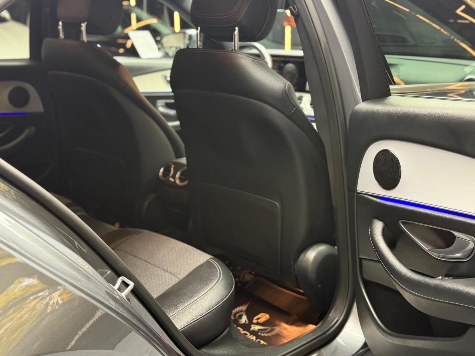 Mercedes-Benz E 300de Limousine / Multibeam-LED / Widescreen