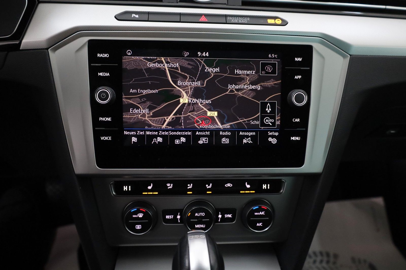 Fahrzeugabbildung Volkswagen Passat Variant Comfortline Navi,LED,ACC,SH,PDC