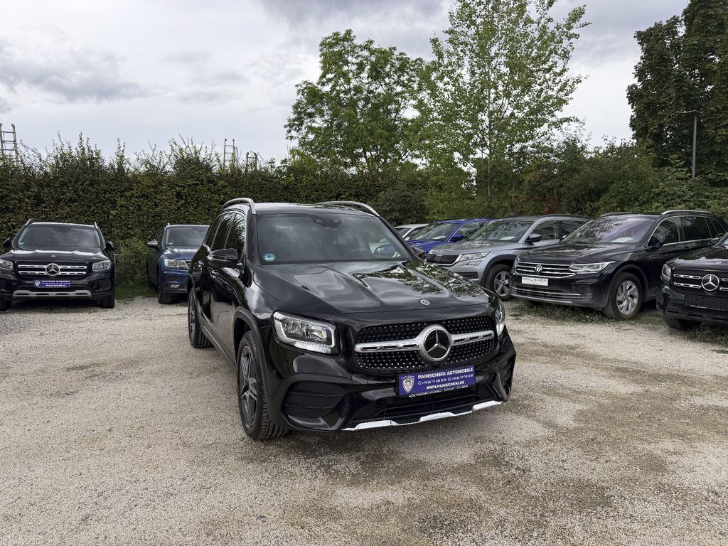 Image of Mercedes-Benz GLB 220