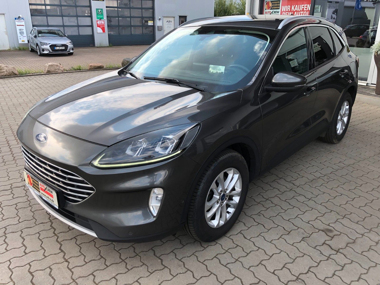 Fahrzeugabbildung Ford Kuga Titanium X Automatik