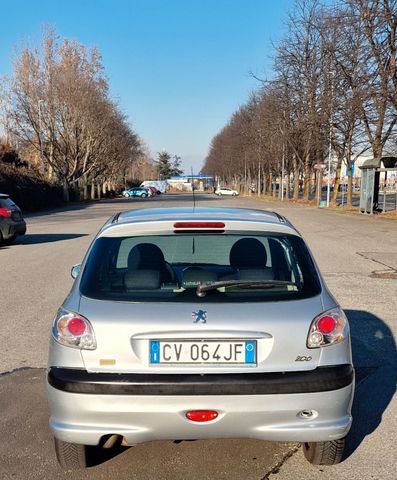 Peugeot 206 127.000km neopatentati