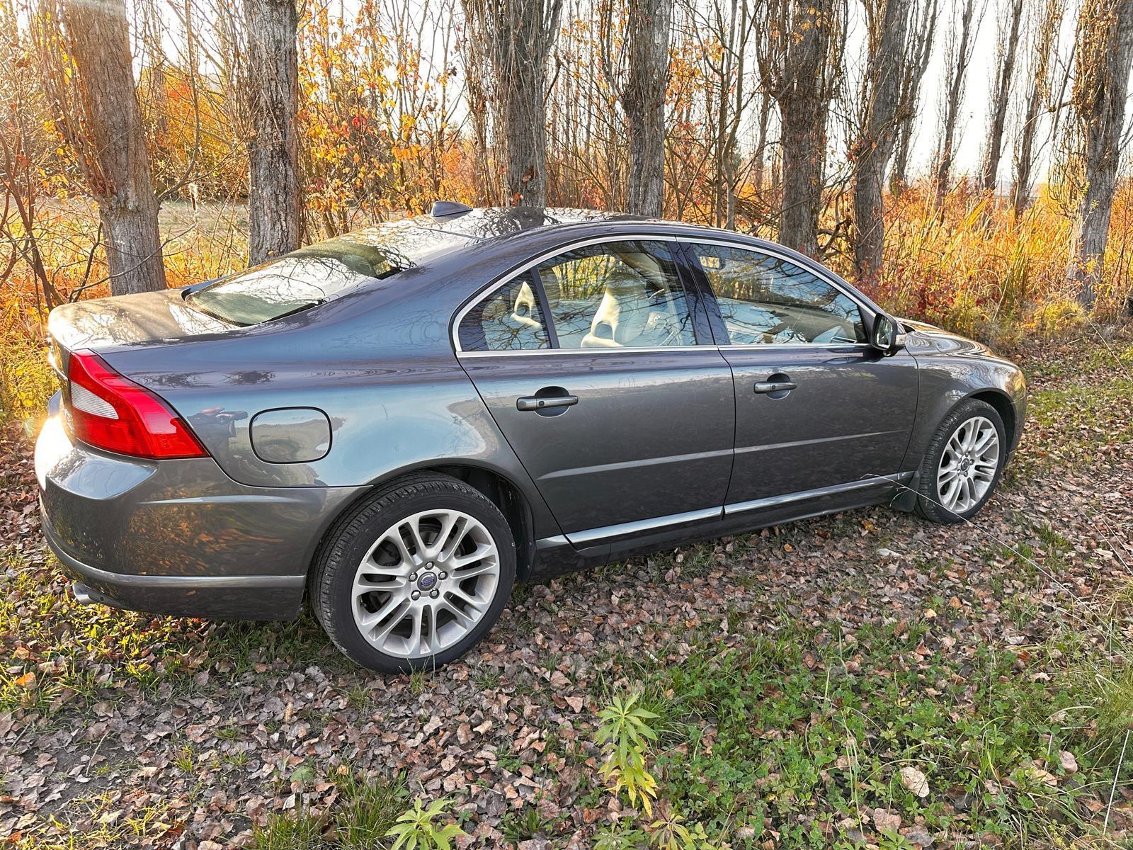 Volvo S80