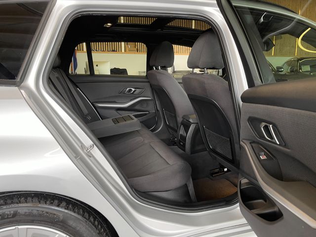 BMW 318d Touring  *1.HAND*19%MWST.*PANO*NOTRUFSYSTEM