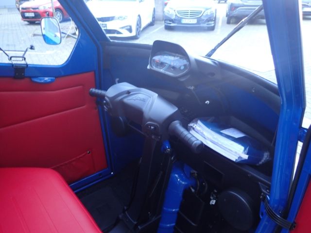 Fahrzeugabbildung Piaggio Ape 50 Cross Country blau, Lieferung in ganz Deu