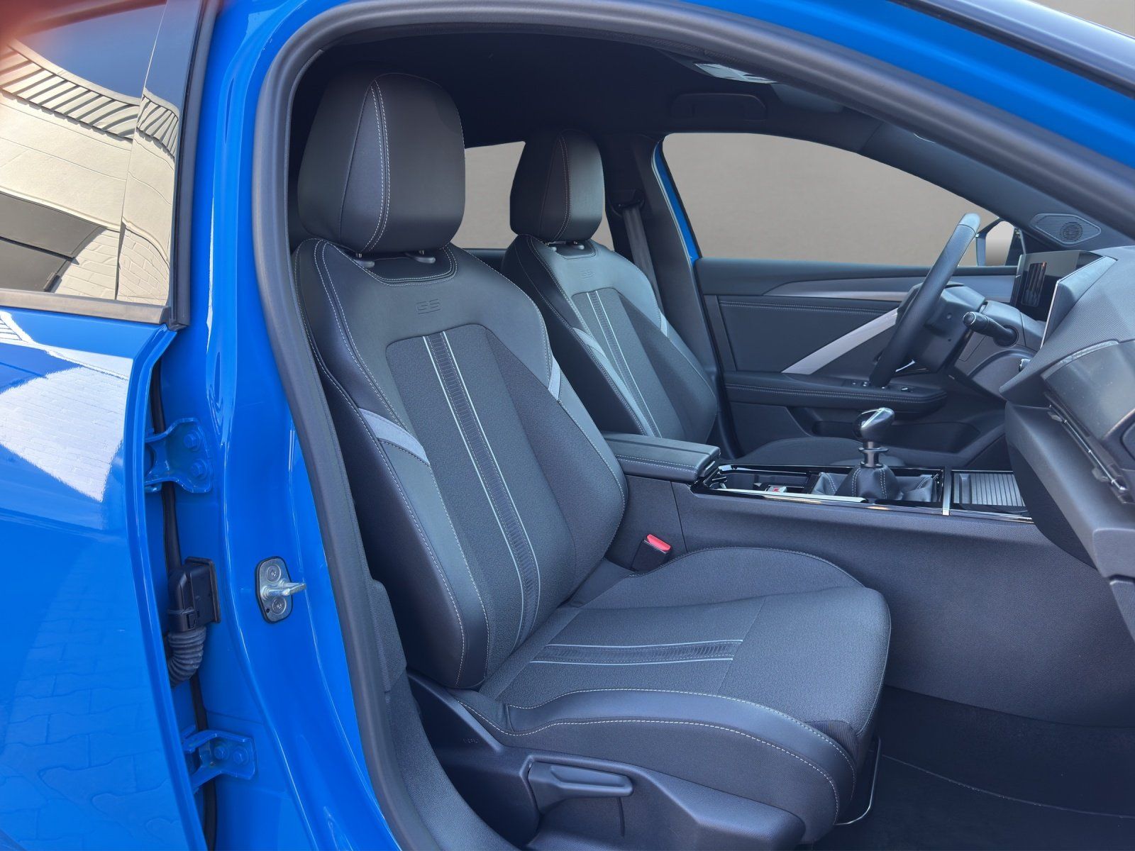 Fahrzeugabbildung Opel Astra L 1.2 Turbo GS ACC/LED/360°/SHZ/