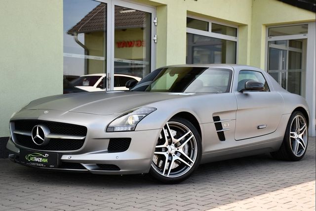 Mercedes-Benz SLS AMG Coupe