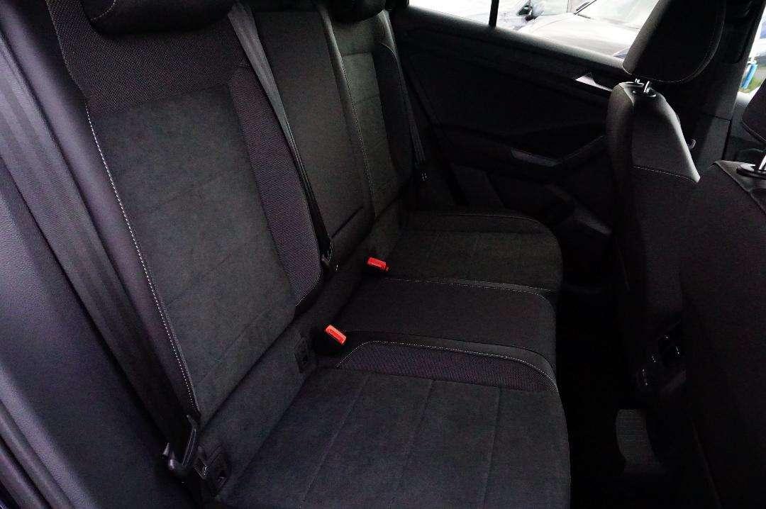 Volkswagen T-Roc R-Line 1.5 l TSI 7-Gang-DSG Navi,AHK,RFK,I, миниатюра 12