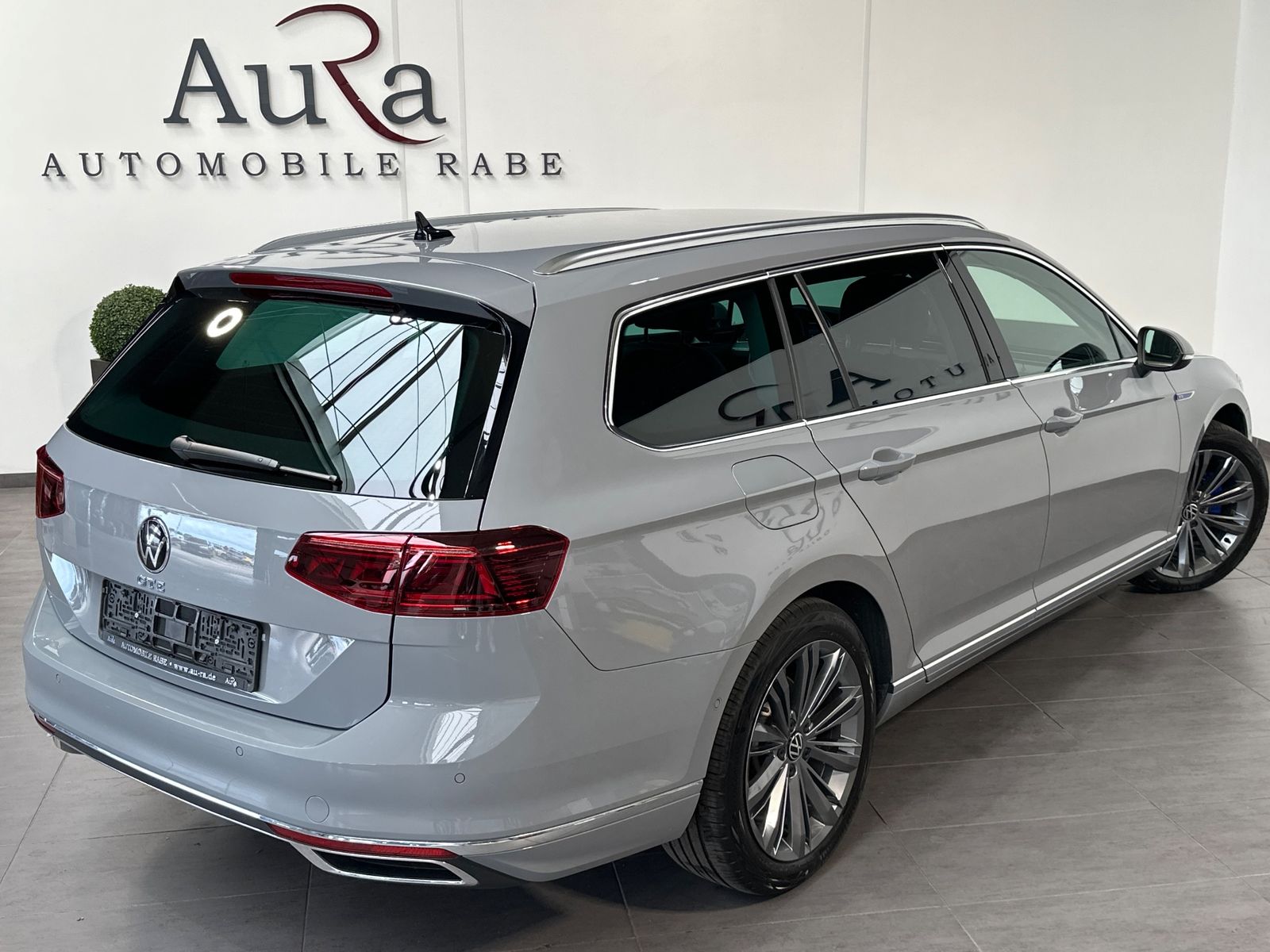 Fahrzeugabbildung Volkswagen Passat Variant GTE NAV+IQ-LIGHT+ACC+KAMERA+AHK