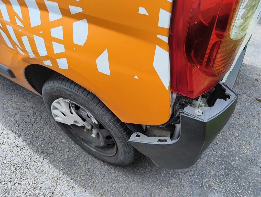 Fahrzeugabbildung Fiat Fiorino SX 1.3 Multijet Schiebetür *UNFALL*