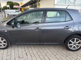 Toyota Auris Luna 2,0 - Toyota Auris: Luna