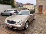 Mercedes-Benz E -Klasse T-Modell E 220 T CDI*TÜVNEU* - Mercedes-Benz E 220 aus 2005: Cdi