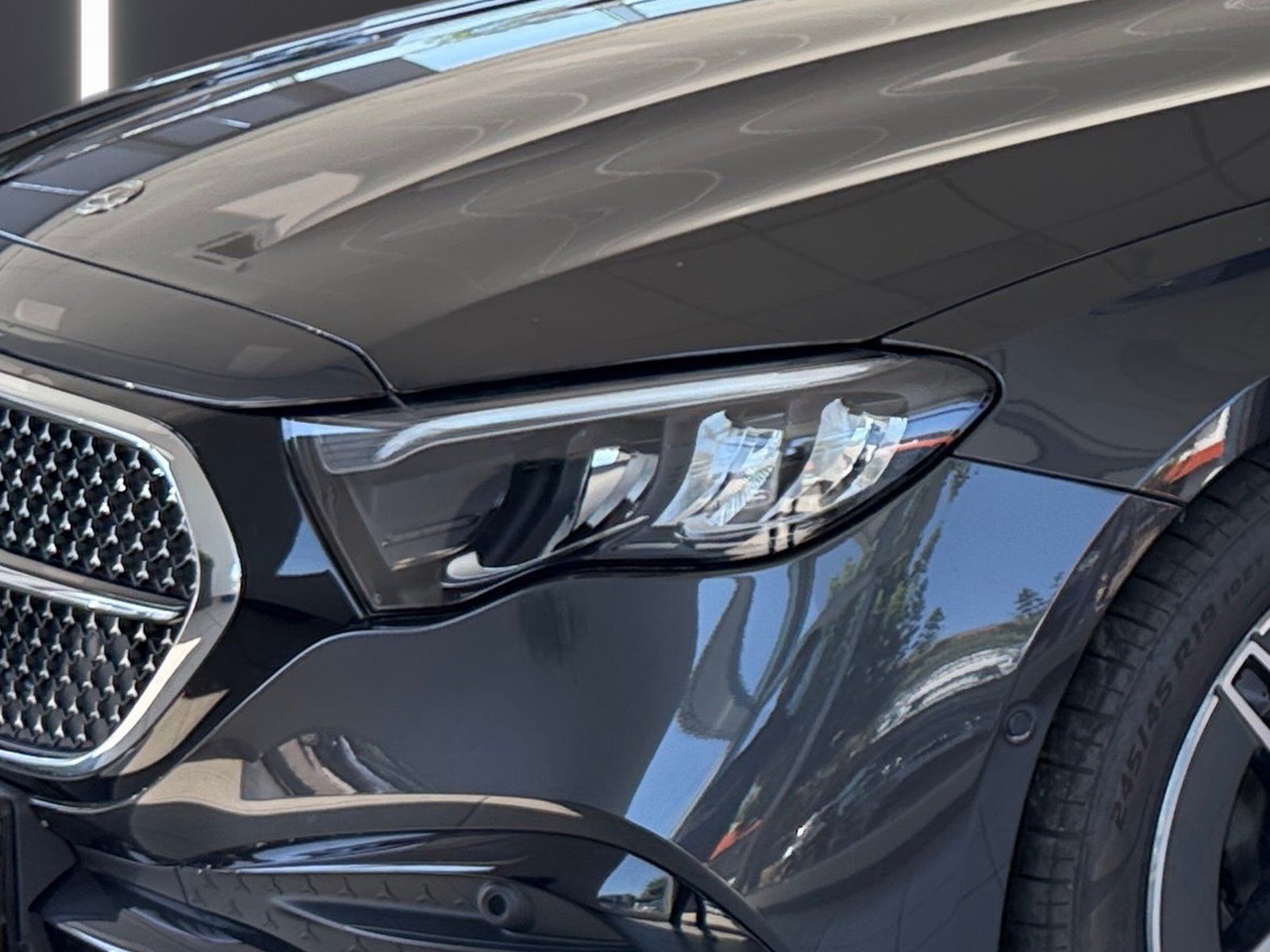 Fahrzeugabbildung Mercedes-Benz E 220 T d AMG*Distro*Totwinkel*LED*Kamera*CarPla