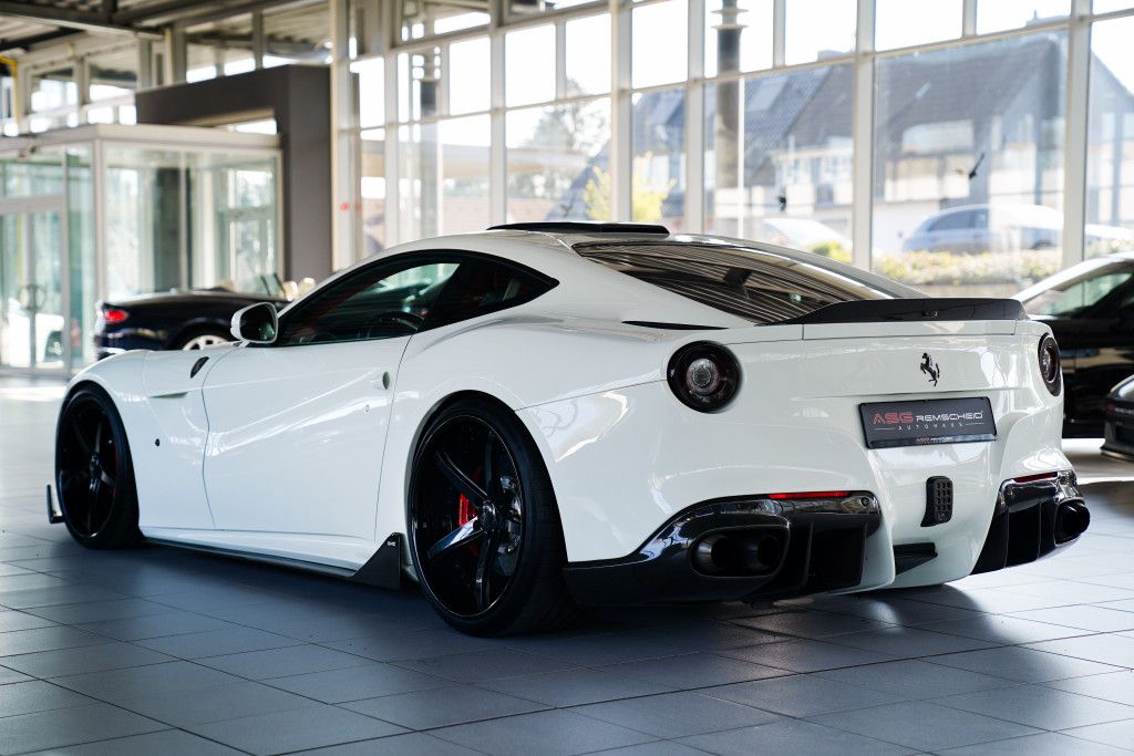Ferrari F12