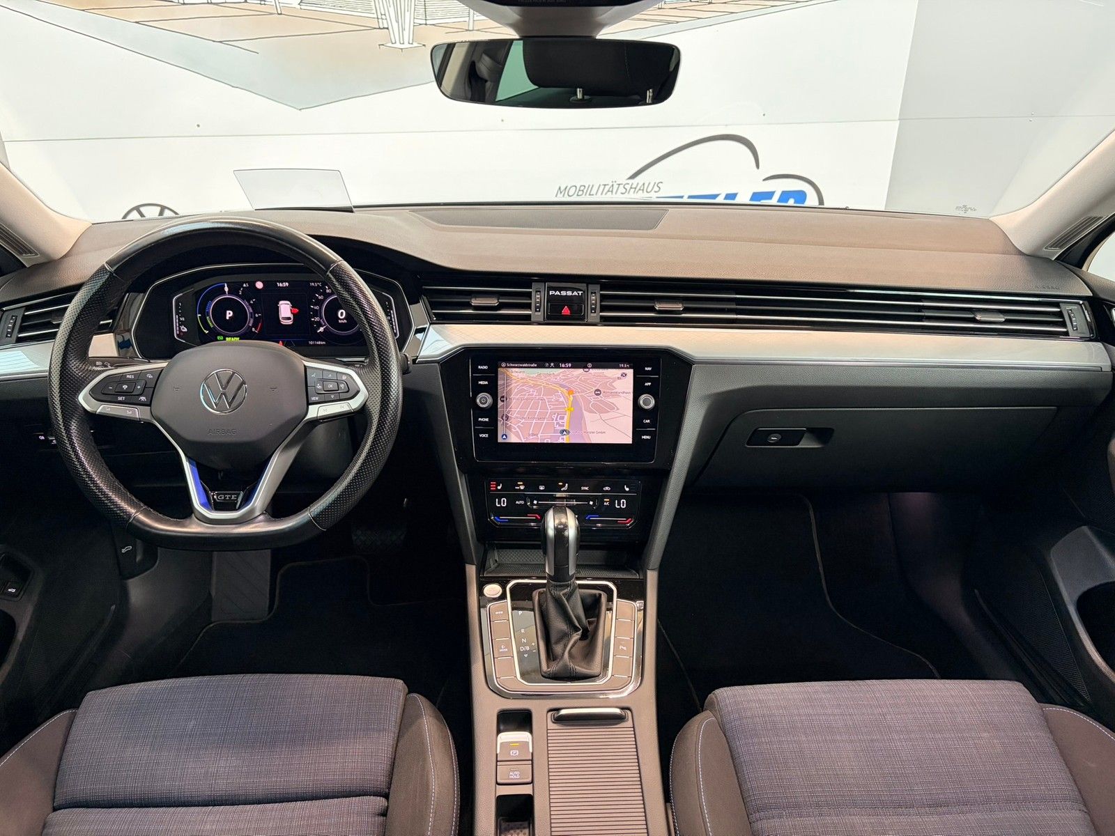 Fahrzeugabbildung Volkswagen Passat Var. 1,4 eHybrid GTE +ACC+LED+AHK +Kamera