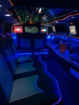 Dodge Charger 3.5 Limousine 8 Perso Stretch limo - Limousine Stretch mit Benzin-Antrieb