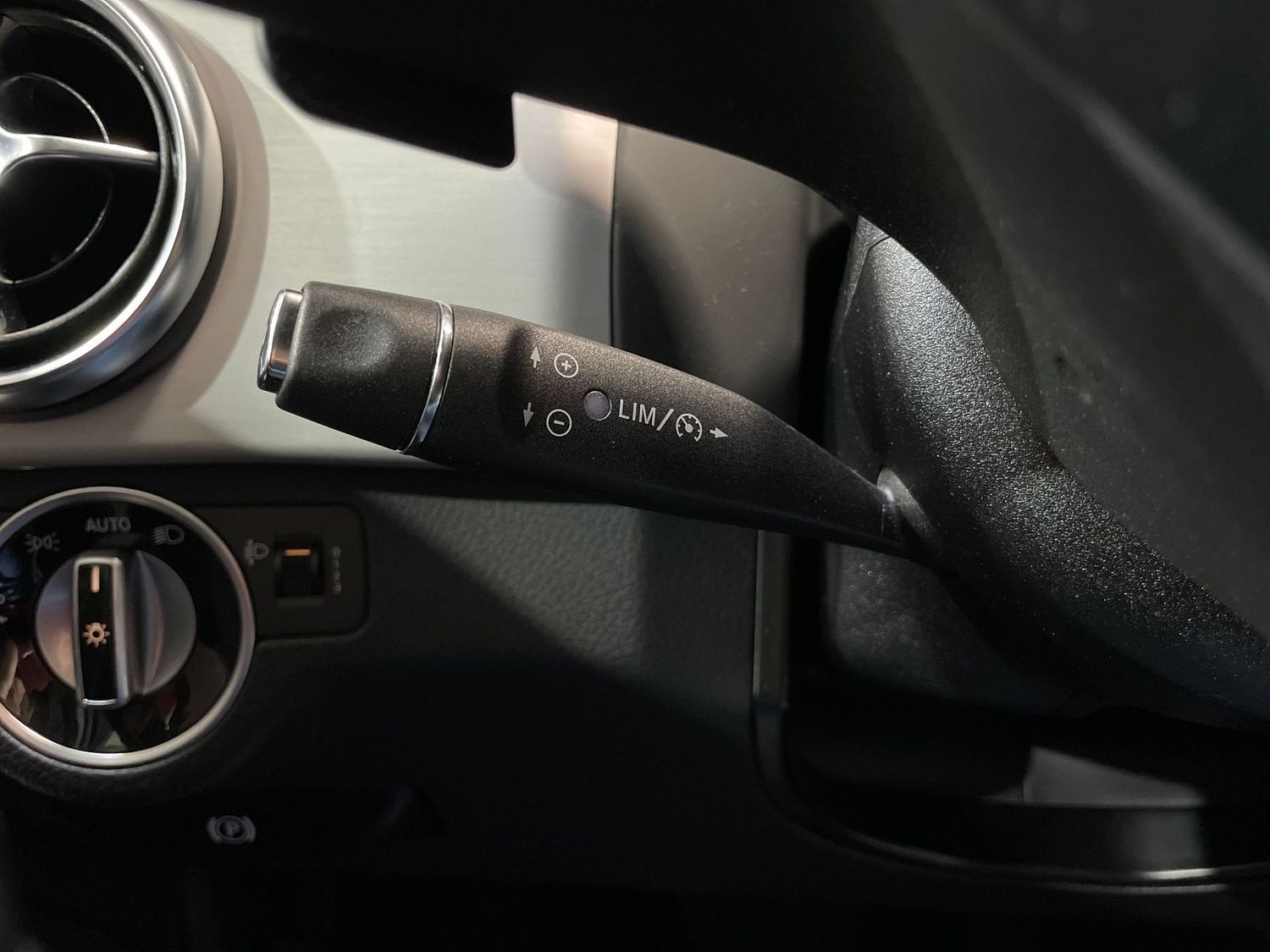 Fahrzeugabbildung Mercedes-Benz GLK 220 CDI BlueEfficiency 4Matic #Tempomat#Navi