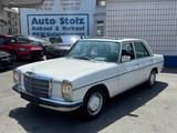 Mercedes-Benz 200 STRICH8 W115,SCHIEBEDACH,VELOUR,AUTOMATIK - gebrauchte Mercedes-Benz 200 aus dem Jahr 1975