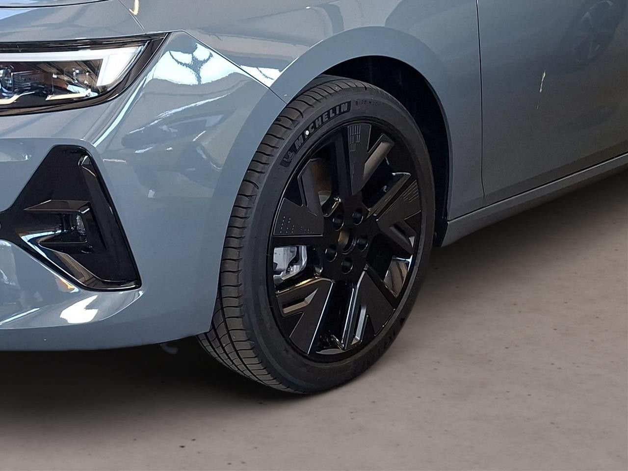 Fahrzeugabbildung Opel Astra L ST GS Electric 115KW