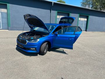 Skoda Fabia Tour 1,0 TSI SHZ KAMERA  LED