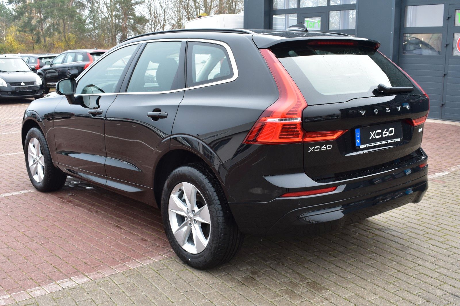 Fahrzeugabbildung Volvo XC60 B4D  Momentum Pro*STDHZG*PANO*ACC*MAPS*AHK