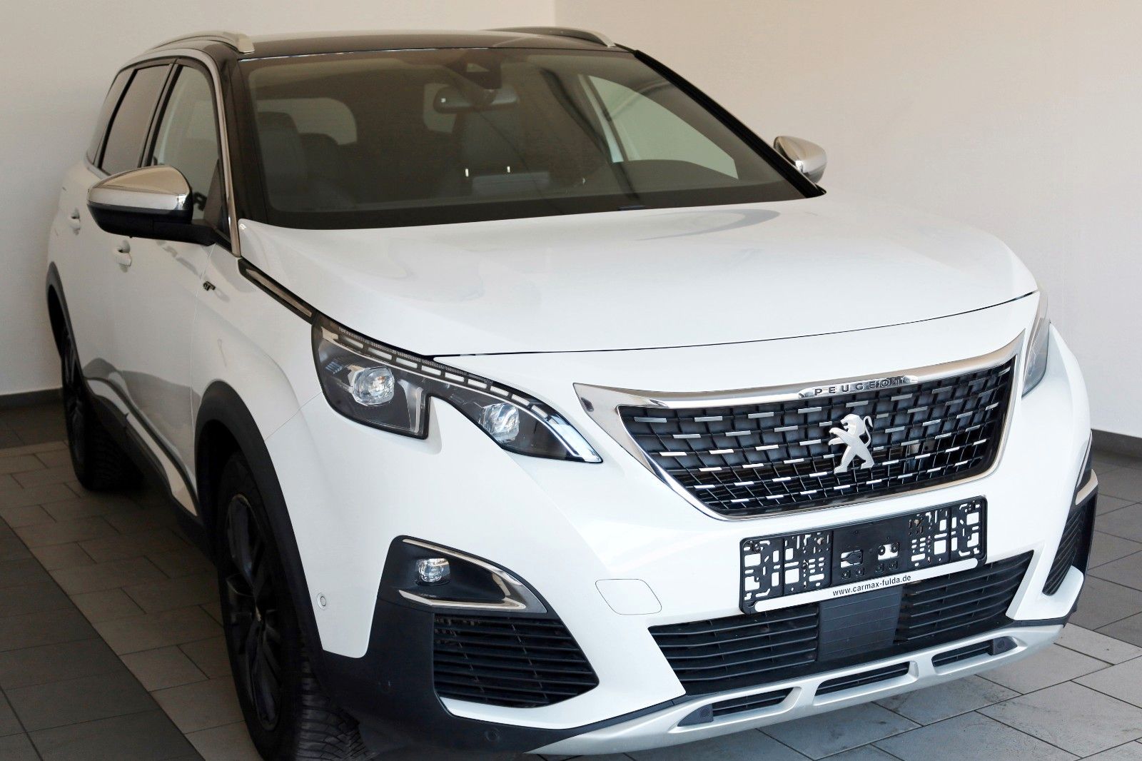 Fahrzeugabbildung Peugeot 5008 GT,7 Sitze,Leder,Navi,LED,Kamera,SH,PDC,AHK