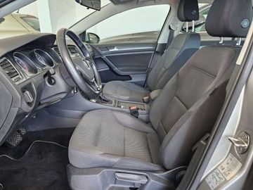 Volkswagen Golf - 7