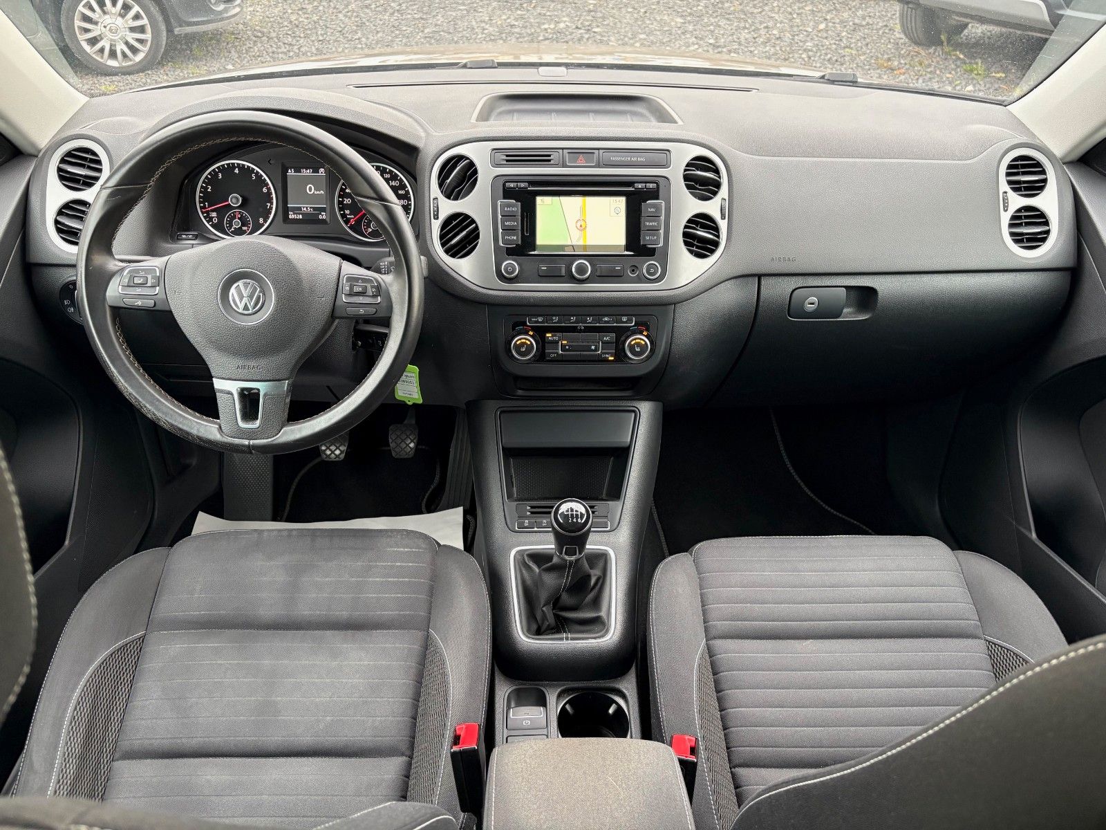 Fahrzeugabbildung Volkswagen Tiguan 1.4 TSI Cup Sport & Style Navi SPORTSITZE