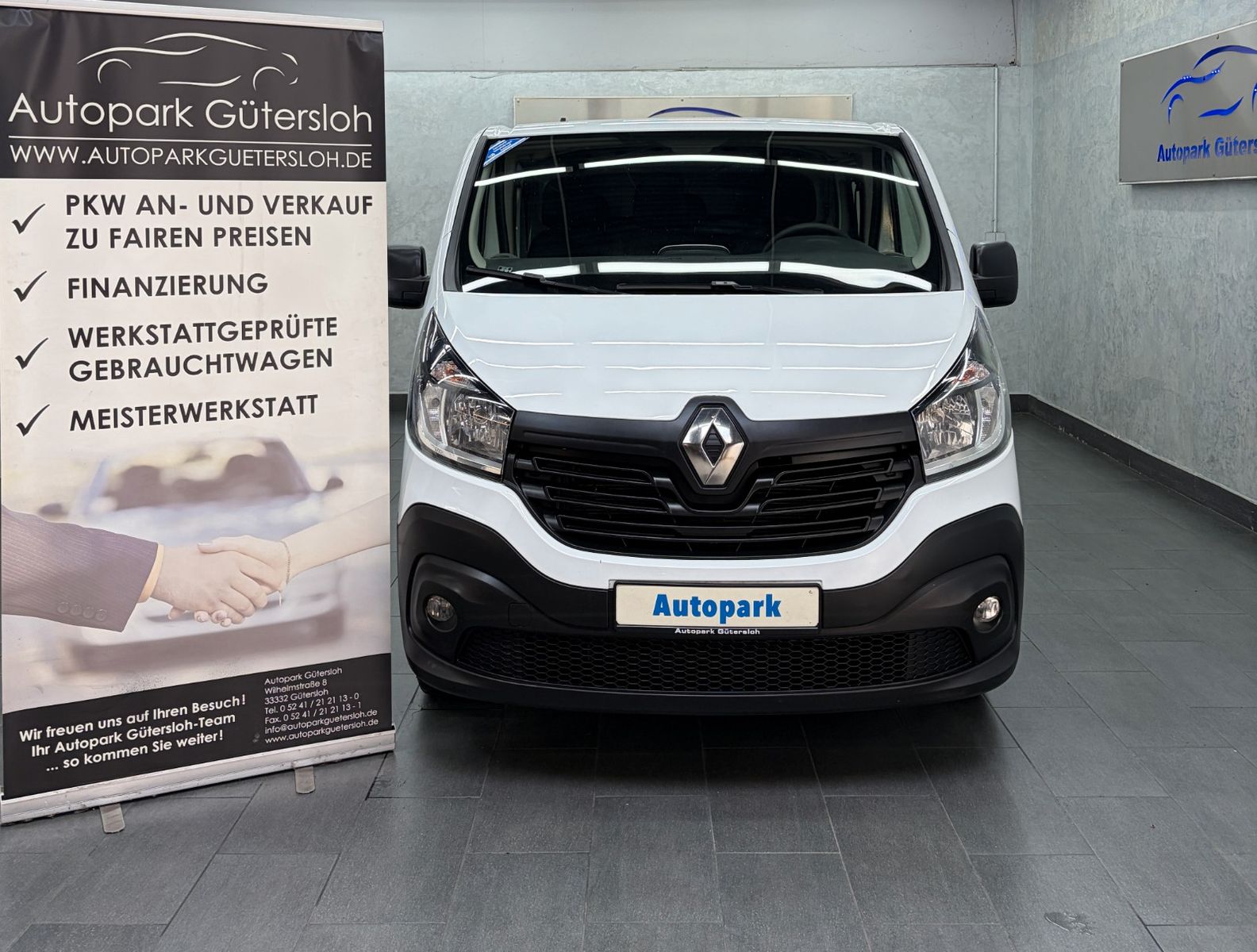 Renault Trafic - 1