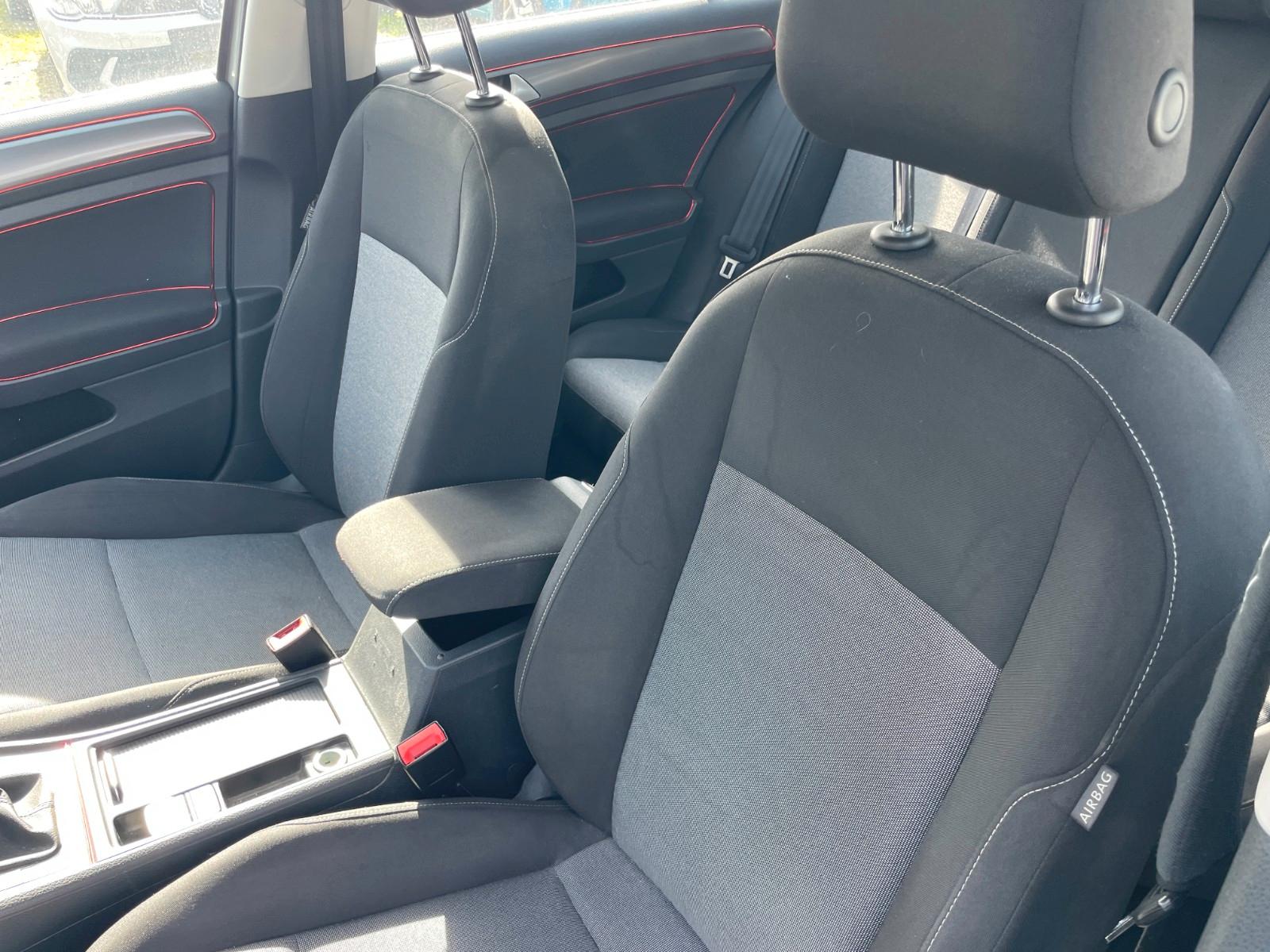 Volkswagen Golf 2015 — photo 9