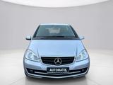 Mercedes-Benz A 180*Automatik*HU/AU Neu*Temp.*SHZ*AHK* - gebrauchte Mercedes-Benz A 180 aus dem Jahr 2011