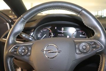 Fotografie des Opel Insignia Sports Tourer 2.0 Diesel Aut. Business