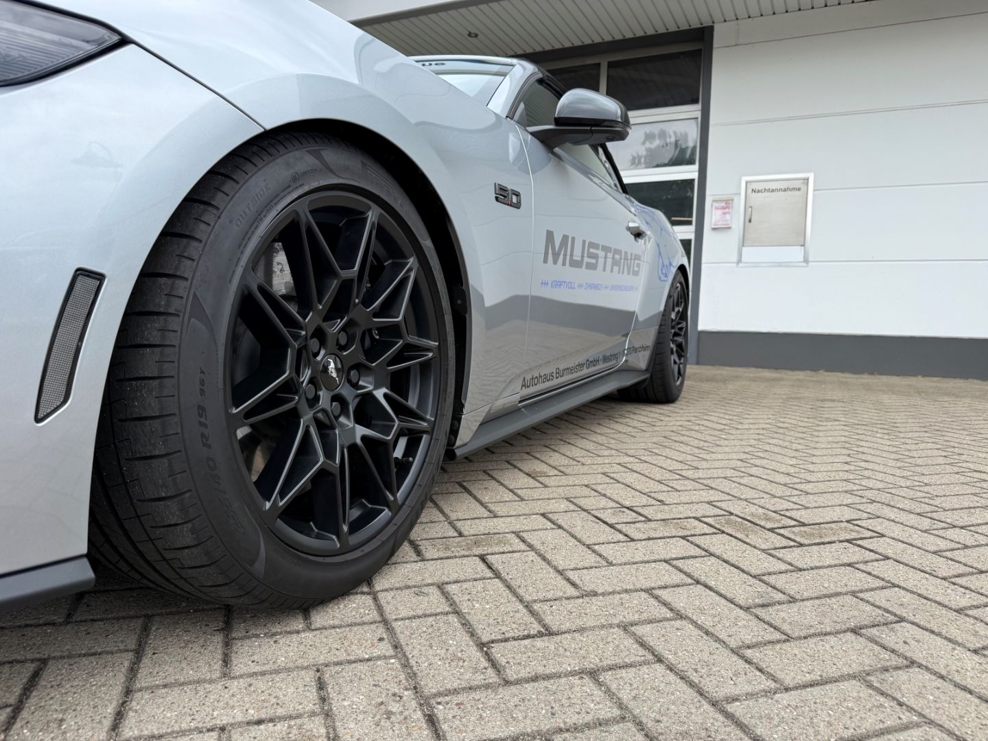 Fahrzeugabbildung Ford Mustang 5.0 V8 Convertible GT Tiefer  Klimasitze